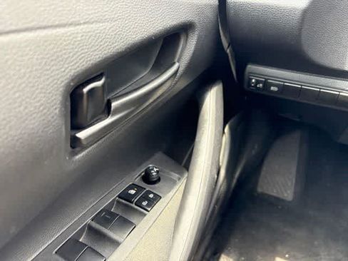 Used 2024 Toyota Corolla LE FWD image 22