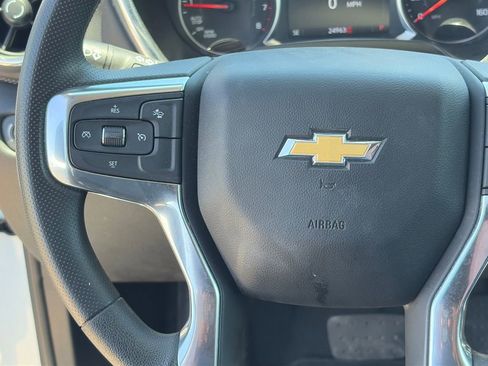 Used 2025 Chevrolet Blazer LT FWD image 17