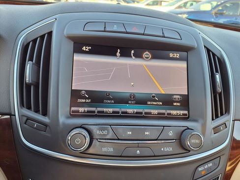 Used 2014 Buick Regal image 4