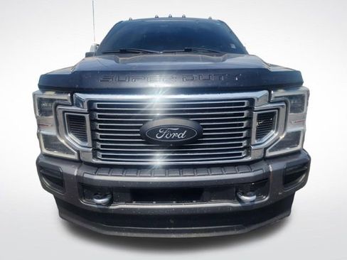 Used 2021 Ford F350 Platinum AWD/4WD image 2