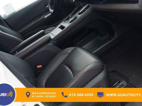 Used 2021 Toyota Sienna XSE FWD image 8