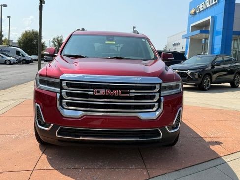 Used 2023 GMC Acadia SLT image 2
