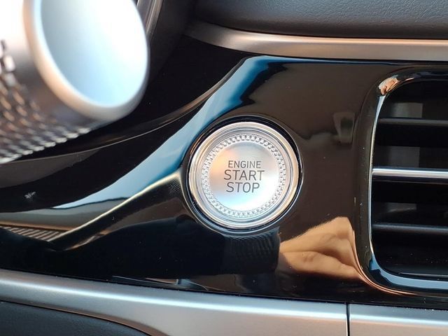 Used 2026 Genesis G70 2.5T AWD/4WD image 12