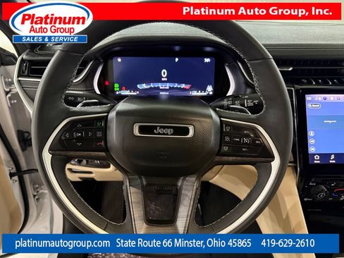 Used 2023 Jeep Grand Cherokee Limited AWD/4WD image 15
