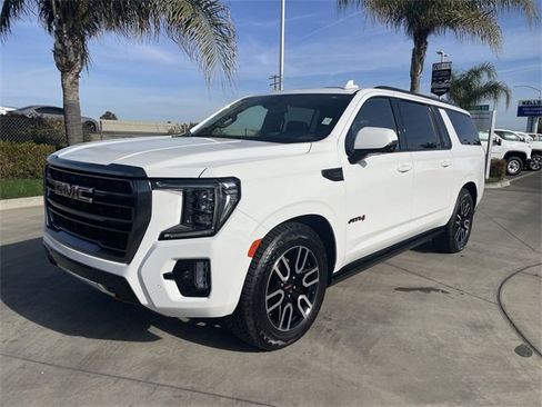 Used 2023 GMC Yukon XL AT4 w/ AT4 Premium Plus Package image 4