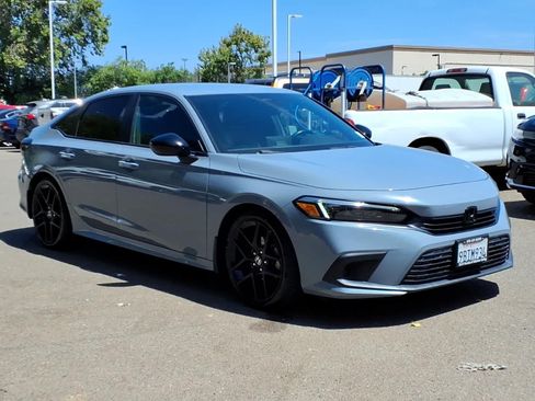 Used 2022 Honda Civic Sport image 3