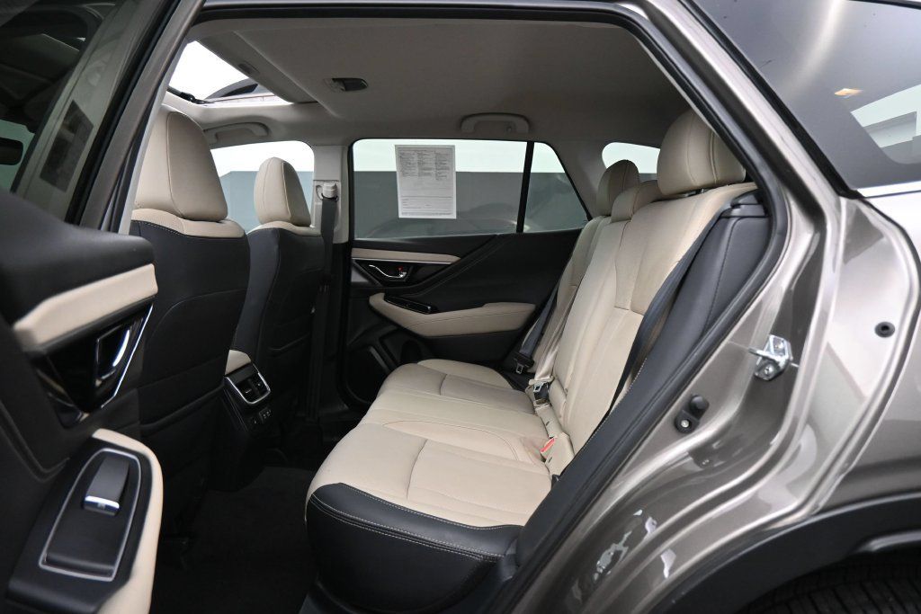 Used 2021 Subaru Outback Limited w/ Popular Package #2 AWD/4WD image 16