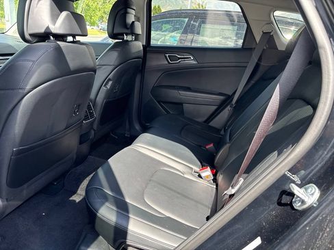 Certified 2026 Kia Sportage EX w/ EX Panorama Roof Package AWD/4WD image 15