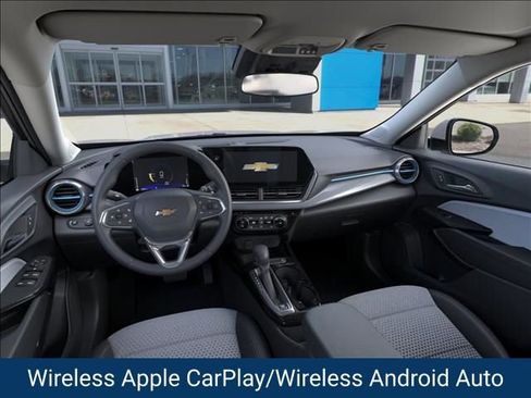 New 2026 Chevrolet Trax LT w/ Driver Confidence Package image 17