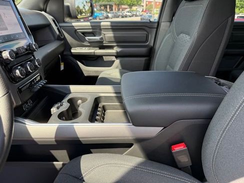 New 2026 RAM 1500 Express AWD/4WD image 22