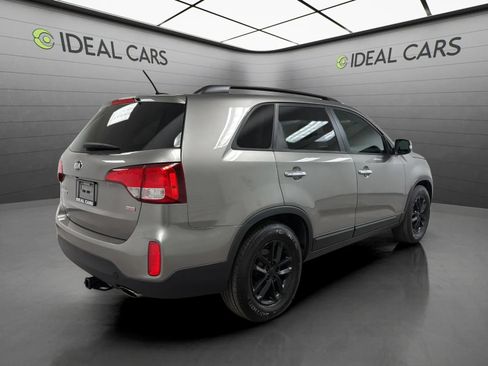 Used 2015 Kia Sorento LX FWD image 5