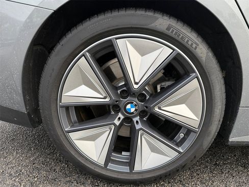 Used 2025 BMW i4 xDrive40i w/ Premium Package image 17