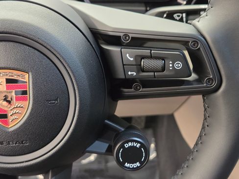 New 2026 Porsche Macan Electric RWD image 19