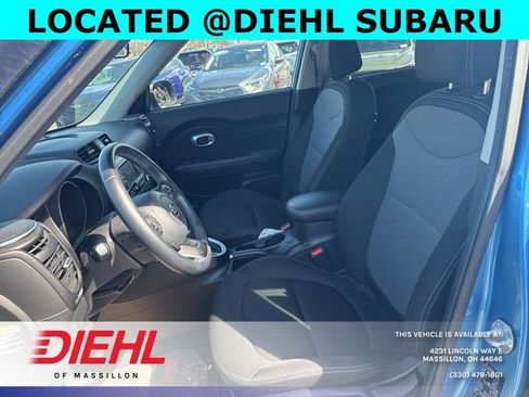 Used 2017 Kia Soul + w/ Designer's Package image 12
