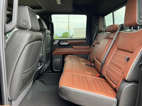New 2026 GMC Sierra 3500 Denali Ultimate AWD/4WD image 5