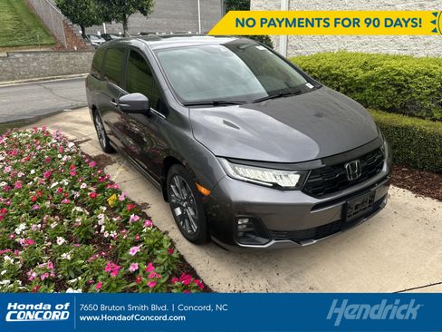 Certified 2025 Honda Odyssey Touring image 1