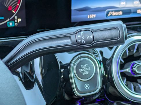 Certified 2025 Mercedes-Benz GLA 250 4MATIC image 26