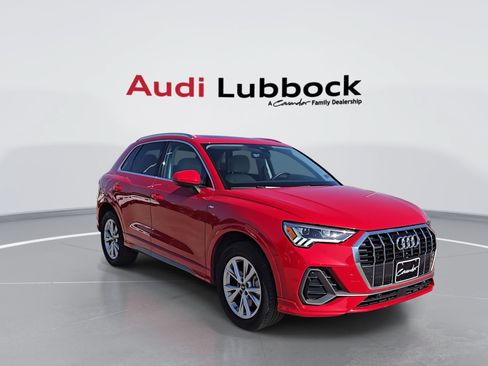 Certified 2025 Audi Q3 2.0T Premium AWD/4WD image 2