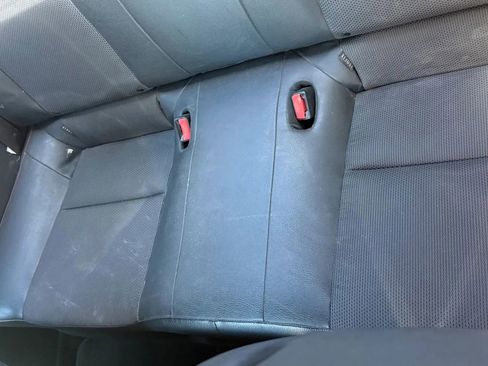 Used 2016 Hyundai Genesis Coupe 3.8 RWD image 9