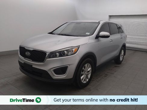 Used 2017 Kia Sorento L FWD image 1