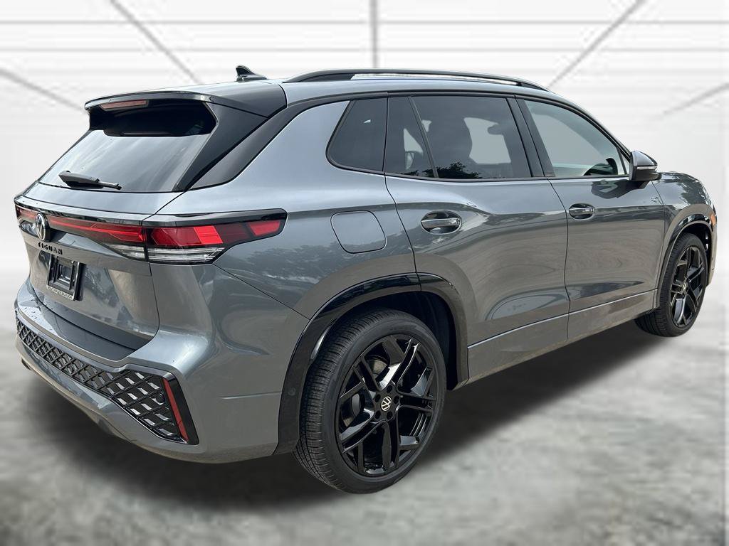 New 2026 Volkswagen Tiguan SE R-Line FWD image 6