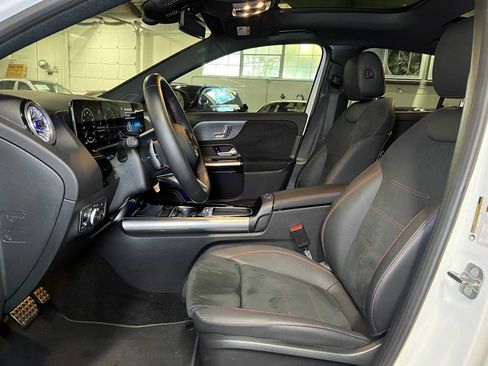 Certified 2025 Mercedes-Benz GLA 250 4MATIC image 20