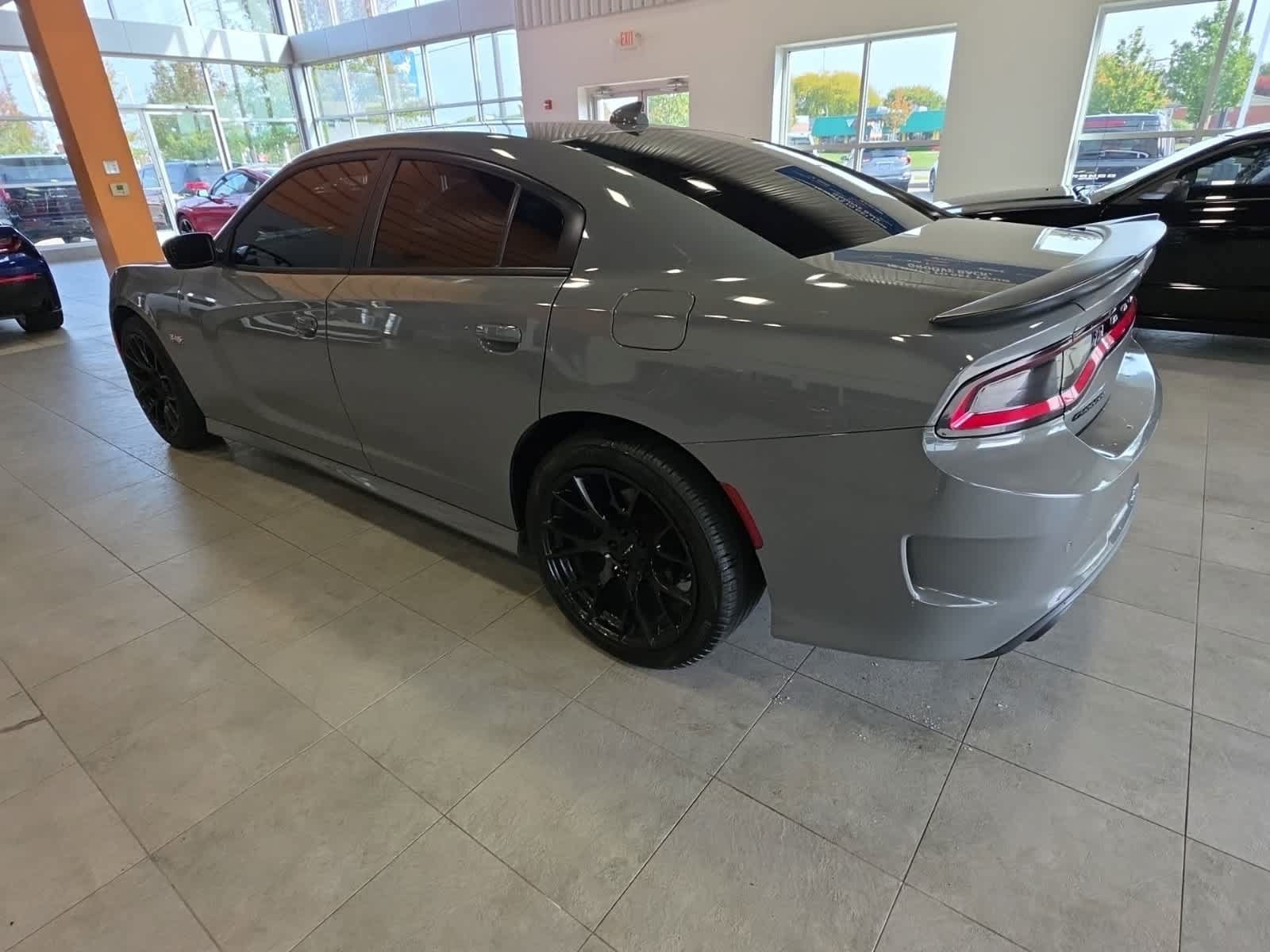 Used 2019 Dodge Charger R/T w/ Driver Confidence Group RWD image 11