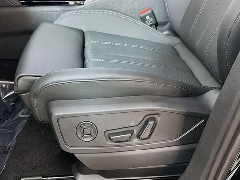 New 2025 Audi Q5 Premium Plus image 19