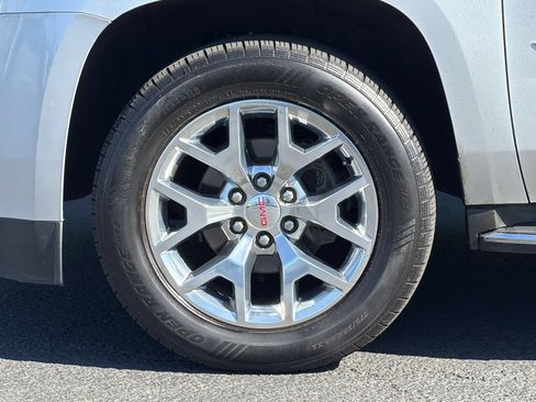 Used 2017 GMC Yukon SLT AWD/4WD image 28