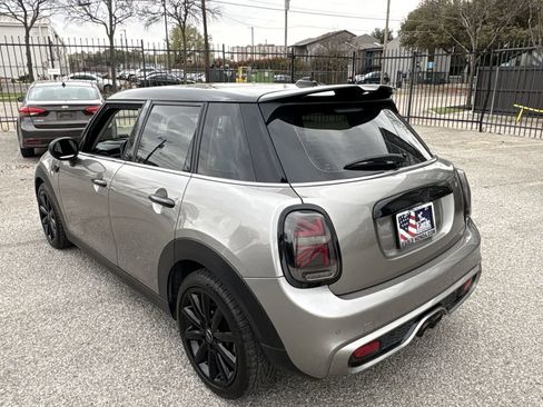 Used 2018 MINI Cooper S image 12