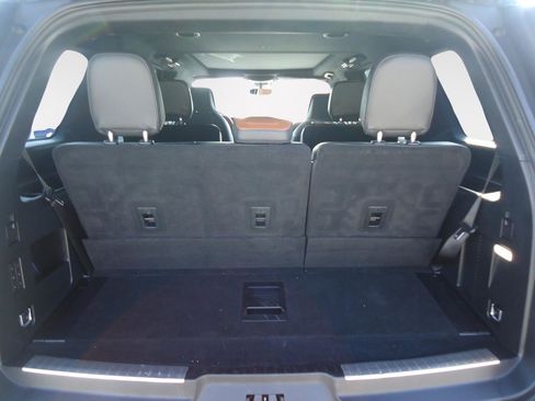 Used 2021 Lincoln Navigator Reserve image 38