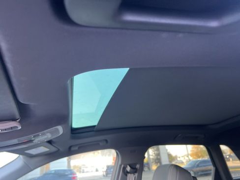 Used 2024 Audi Q3 2.0T Premium Plus image 4