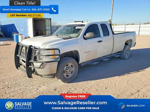 Used 2013 Chevrolet Silverado 2500 W/T image 1
