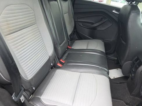 Used 2017 Ford Escape SE w/ Equipment Group 201A FWD image 13