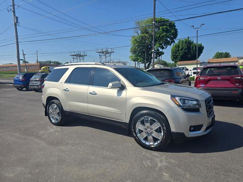 Used 2017 GMC Acadia Limited SLT AWD/4WD image 6
