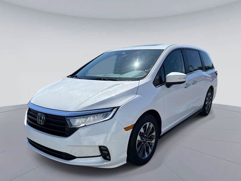 Certified 2024 Honda Odyssey EX-L image 8