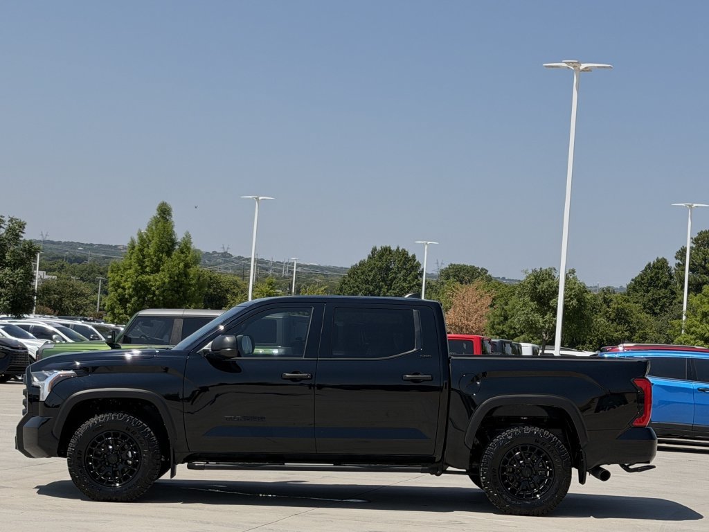 Used 2026 Toyota Tundra SR5 AWD/4WD image 3