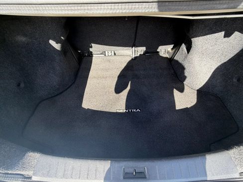 Used 2017 Nissan Sentra SV FWD image 36