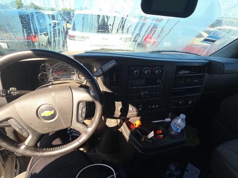 Used 2021 Chevrolet Express 3500 w/ Power Convenience Package image 11