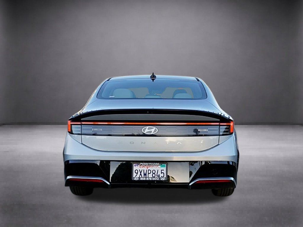 Certified 2025 Hyundai Sonata SEL FWD image 6