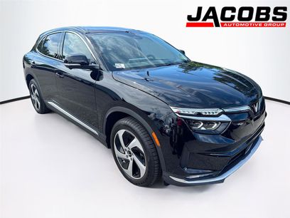 New 2025 VinFast VF 8 Eco