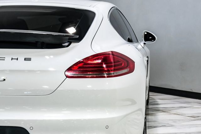Used 2016 Porsche Panamera S w/ Premium Package Plus RWD image 49