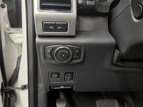 Used 2022 Ford F250 Platinum image 19