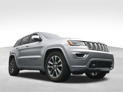 Used 2017 Jeep Grand Cherokee Overland AWD/4WD image 44