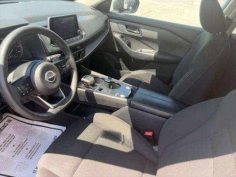 Used 2024 Nissan Rogue S FWD image 16