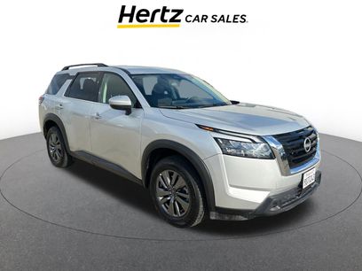 Used 2025 Nissan Pathfinder SV