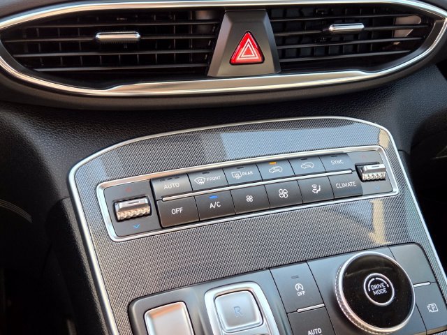Used 2022 Hyundai Santa Fe SEL w/ Convenience Package FWD image 23
