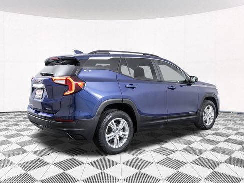 Used 2022 GMC Terrain SLE w/ Driver Convenience Package AWD/4WD image 19