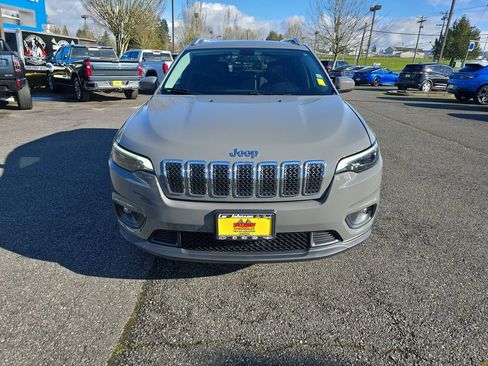 Used 2020 Jeep Cherokee Latitude Plus w/ Cold Weather Group image 9