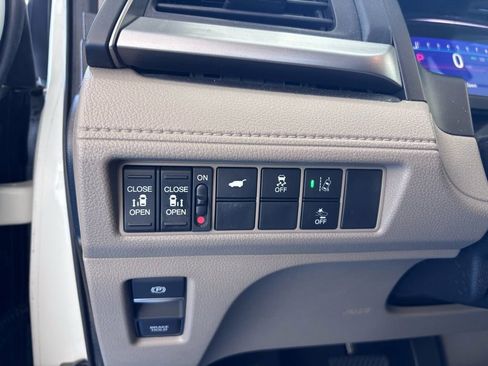 Used 2019 Honda Odyssey EX-L image 21